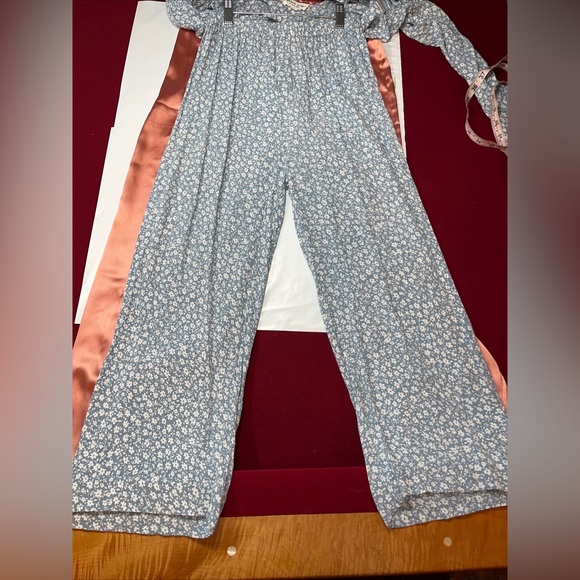 Bobbie Wren BLUE Floral TOP/PANTS SET rayon Vneck cropped minimal prairie set S - Picture 12 of 16